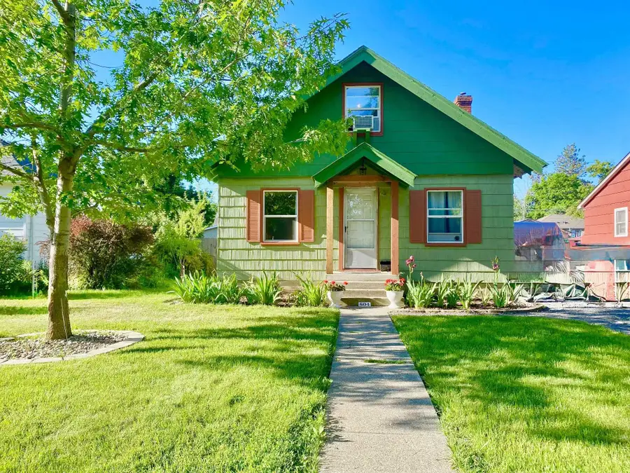 804 E 38th Ave, Spokane, WA 99203 - #2