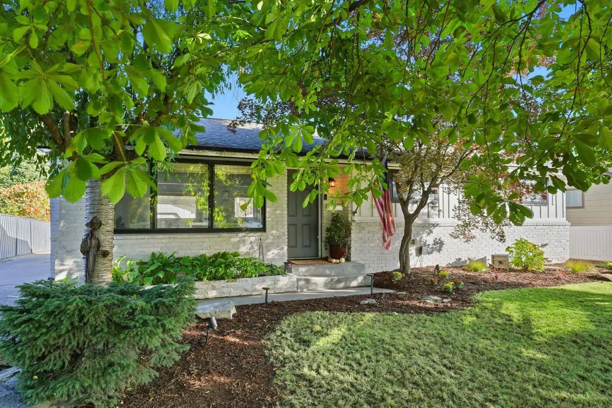 2803 E 39th Ave, Spokane, WA 99223 - #1