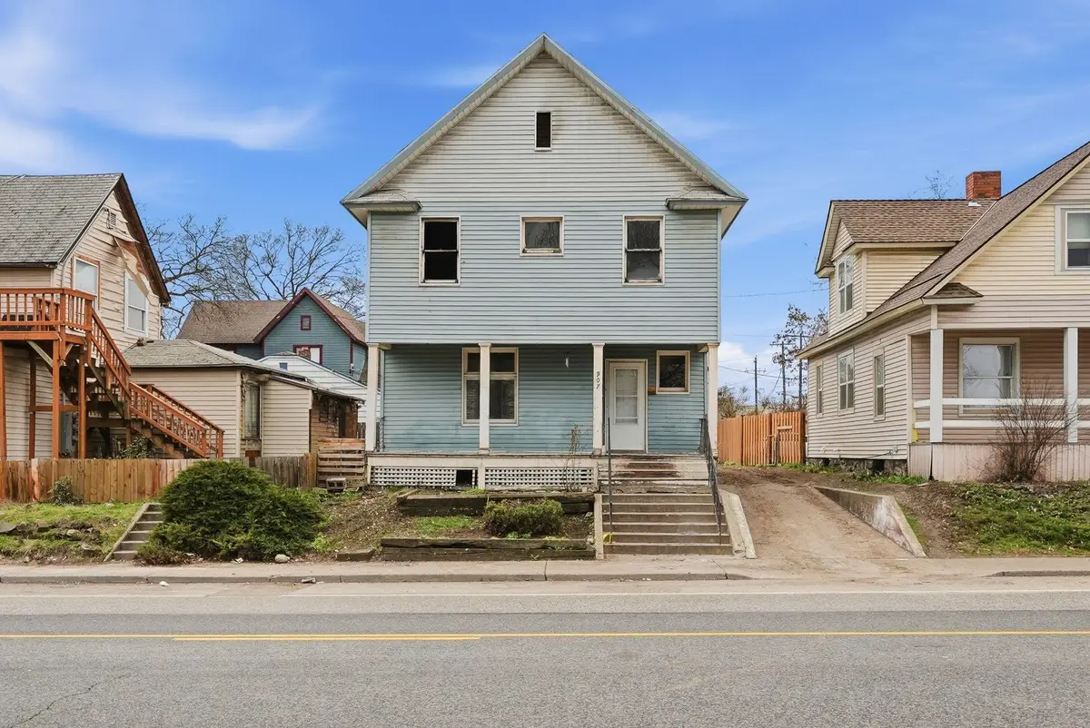 907 W Maxwell Ave, Spokane, WA 99201 - #1