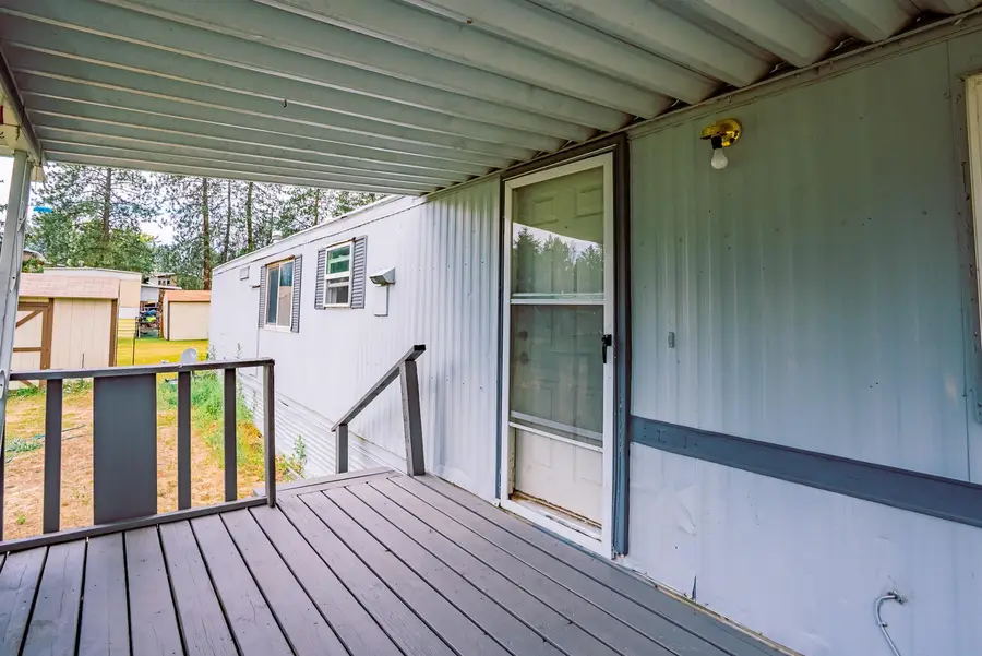 34124 N Newport Hwy, Chattaroy, WA 99003 - #2