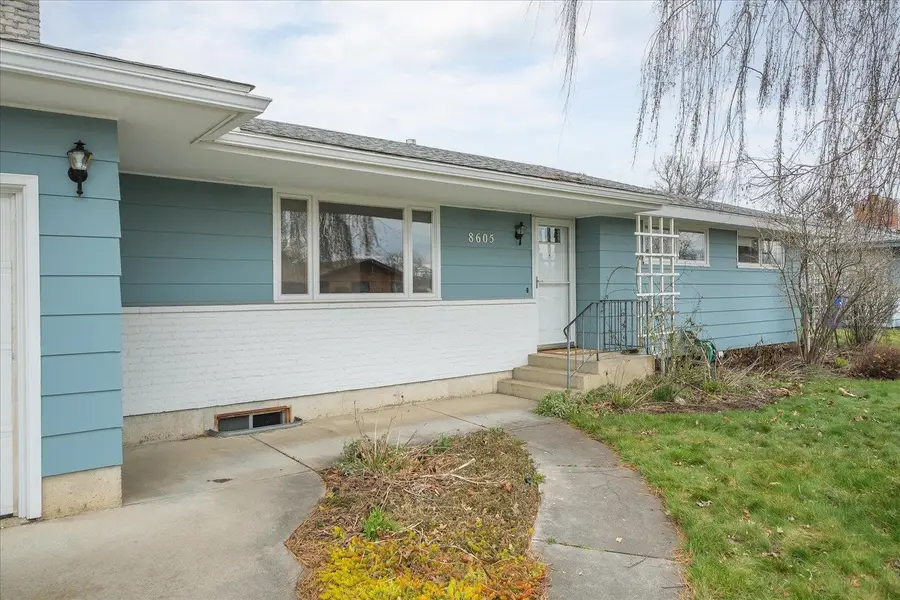 8605 E Whitman Ave, Spokane Valley, WA 99212 - #3