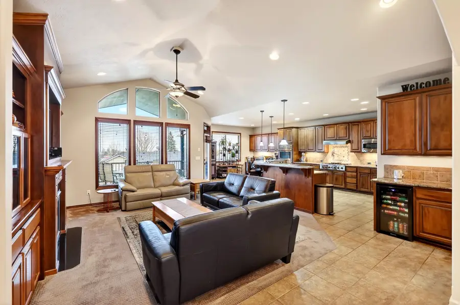 729 Montague Dr, Cheney, WA 99004 - #3