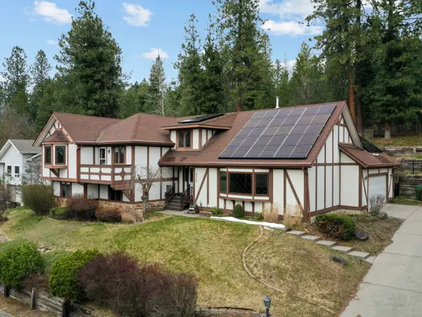 10048 N Seminole Dr, Spokane, WA 99208