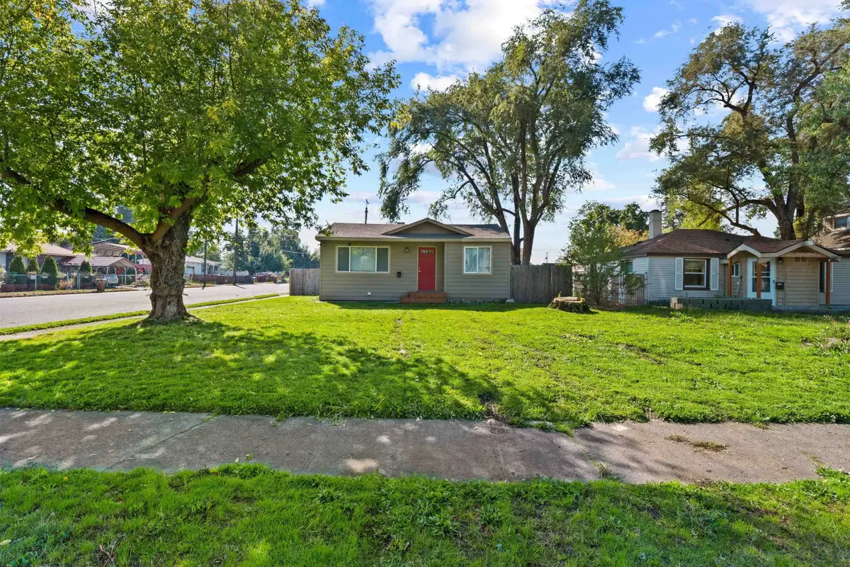 1528 E Cataldo Ave, Spokane, WA 99202 - #1