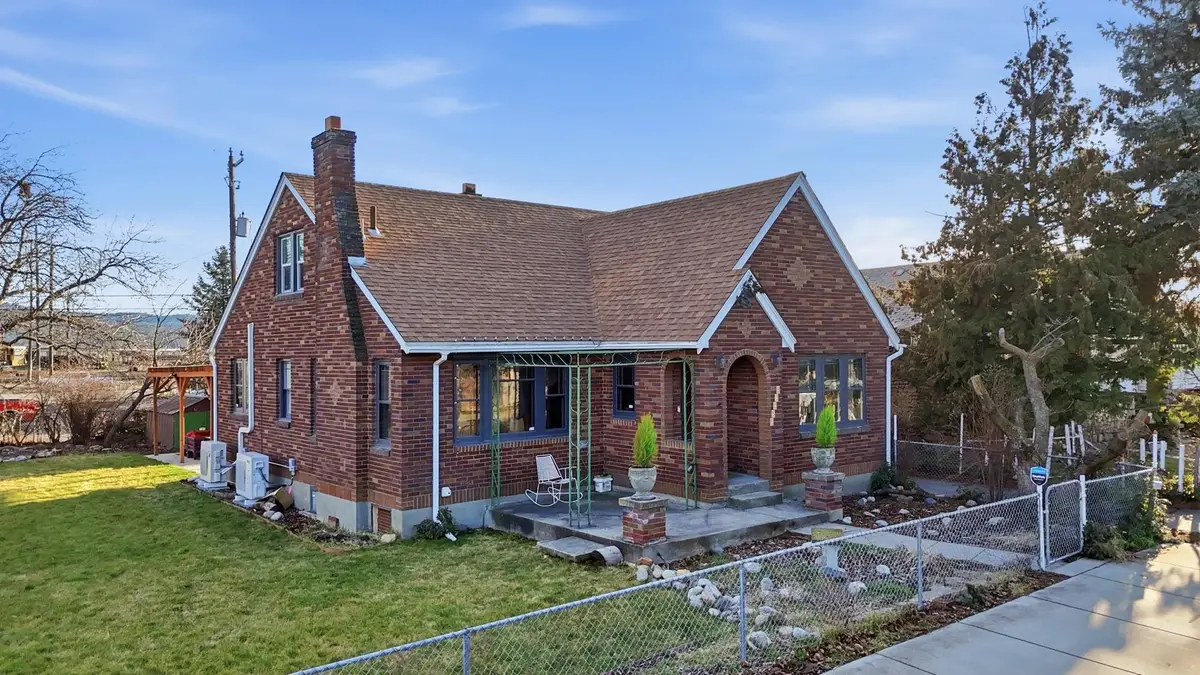 5038 E Commerce Ave, Spokane, WA 99212 - #1