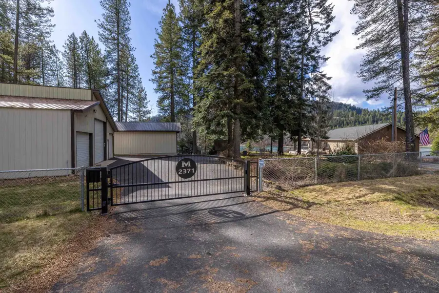 2371 Leclerc Rd, Newport, WA 99156 - #2