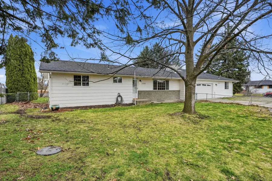 1321 S Marigold St, Spokane Valley, WA 99037 - #2