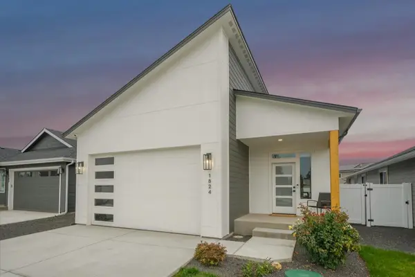 1824 N Jakeman Ct, Greenacres, WA 99016