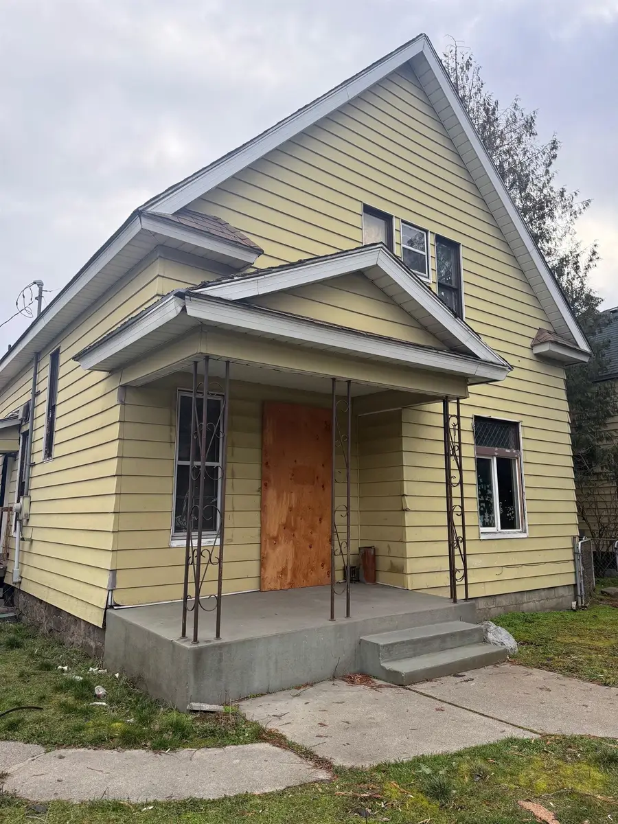 944 E Indiana Ave, Spokane, WA 99207 - #3