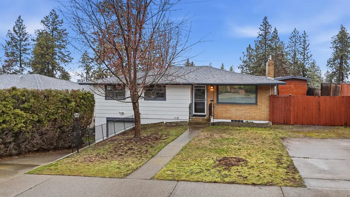 3703 E 18th Ave, Spokane, WA 99223 - #1