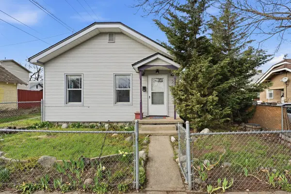 2415 N Adams St, Spokane, WA 99025