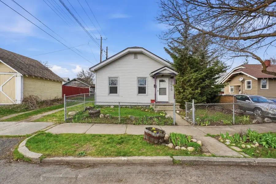 2415 N Adams St, Spokane, WA 99025 - #2