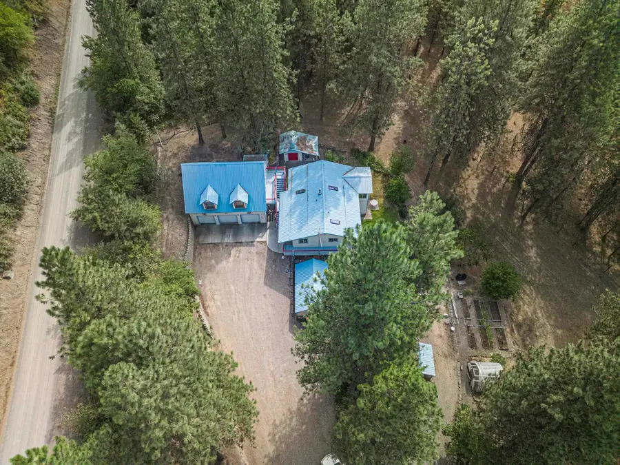 3802 A Bissell Rd, Hunters, WA 99137 - #2