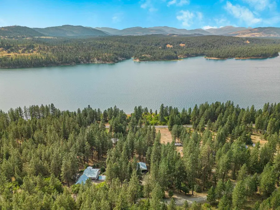 3802 A Bissell Rd, Hunters, WA 99137 - #3