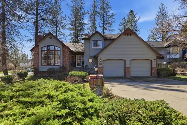 1224 E Black Hawk Dr, Spokane, WA 99208