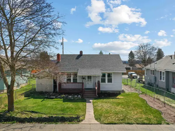 1307 W Kiernan Ave, Spokane, WA 99205