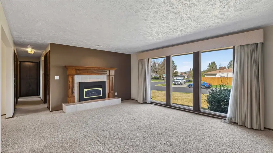 5923 W Tepee Ct, Spokane, WA 99208 - #2