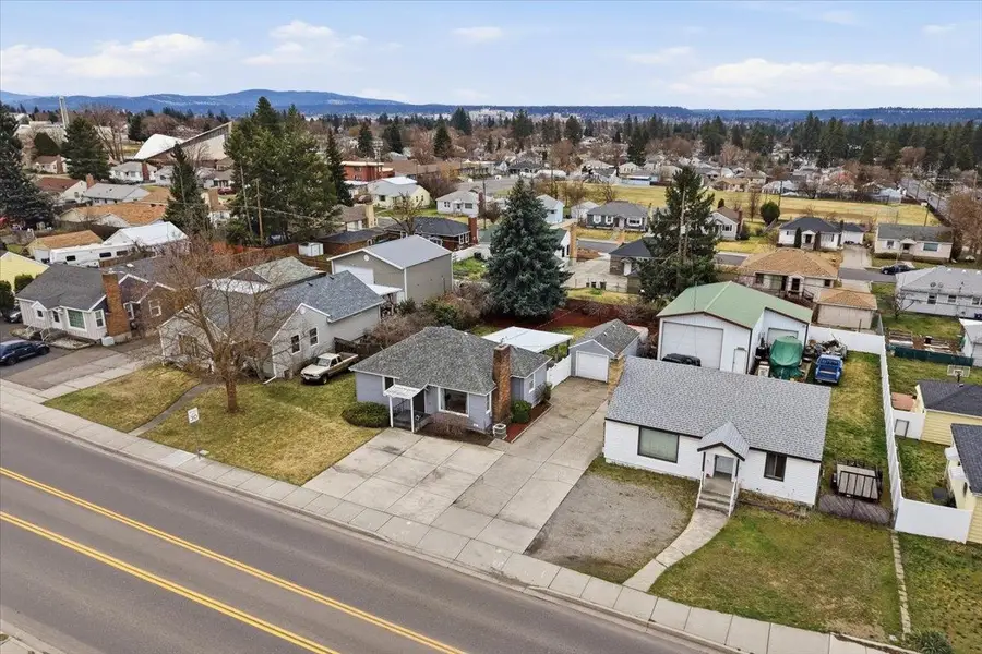 2827 W Wellesley Ave, Spokane, WA 99205 - #3
