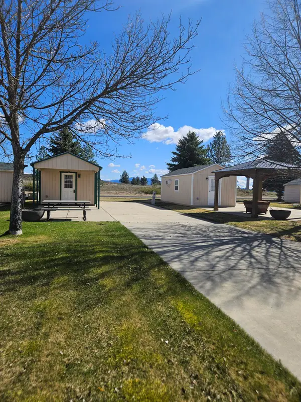 1205 N Country Club Dr, Spokane, WA 99006