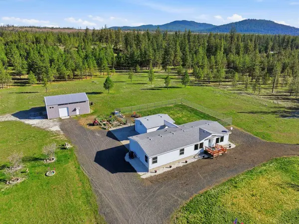 7684 Adams Drive Way, Ford, WA 99013