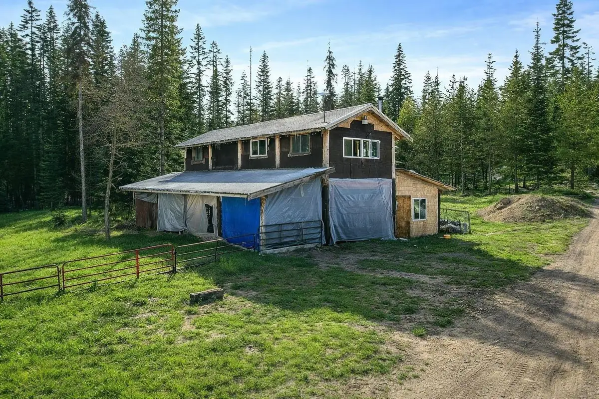 800 Hillcrest Ln, Newport, WA 99156 - #1