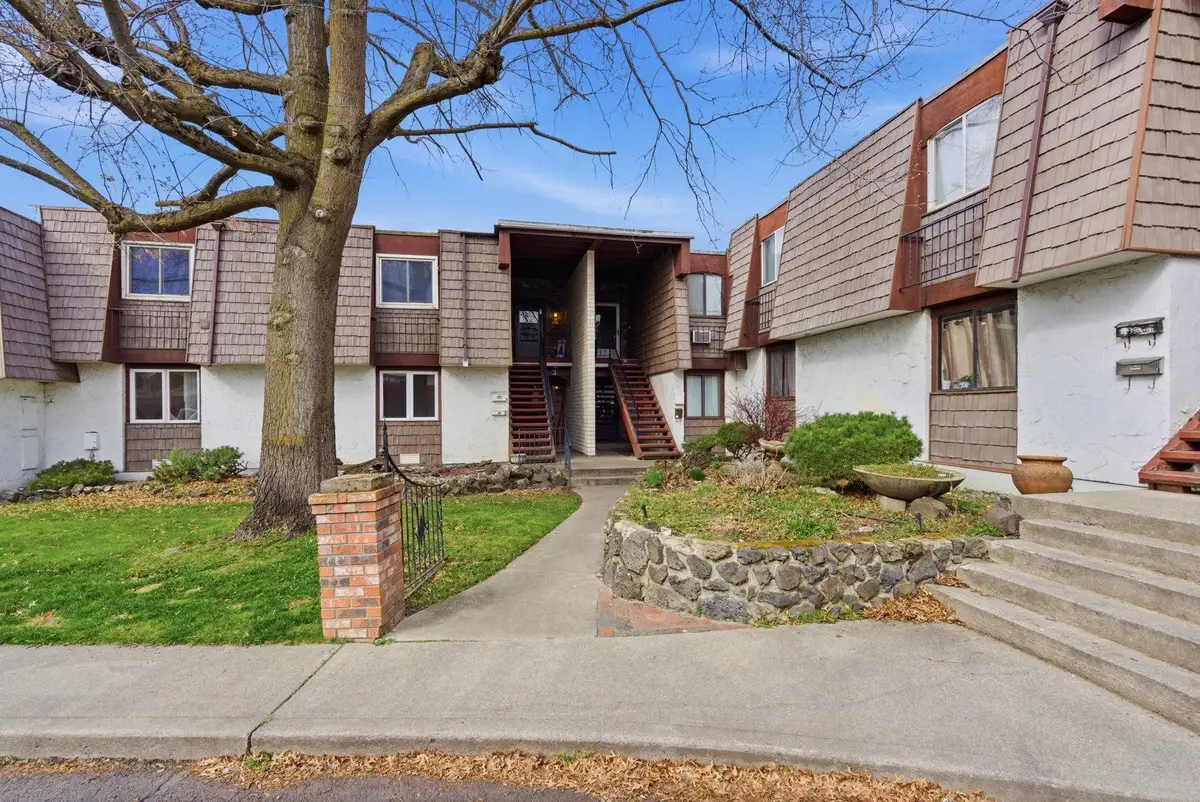 1716 N Pettet Dr, Spokane, WA 99205 - #1