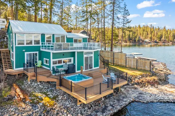 44998 Lake Shore Homes Rd, Loon Lake, WA 99148