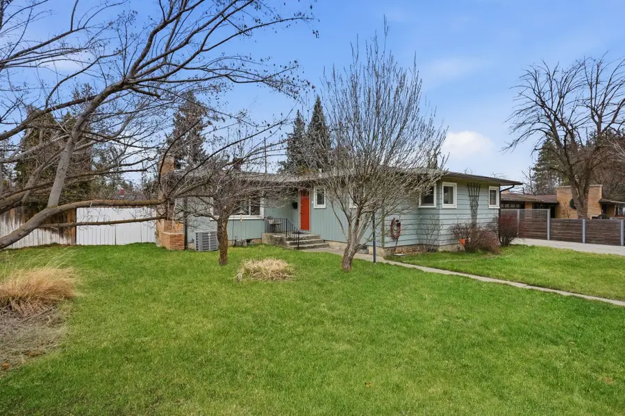 16 W 37th Ave, Spokane, WA 99203 - #3