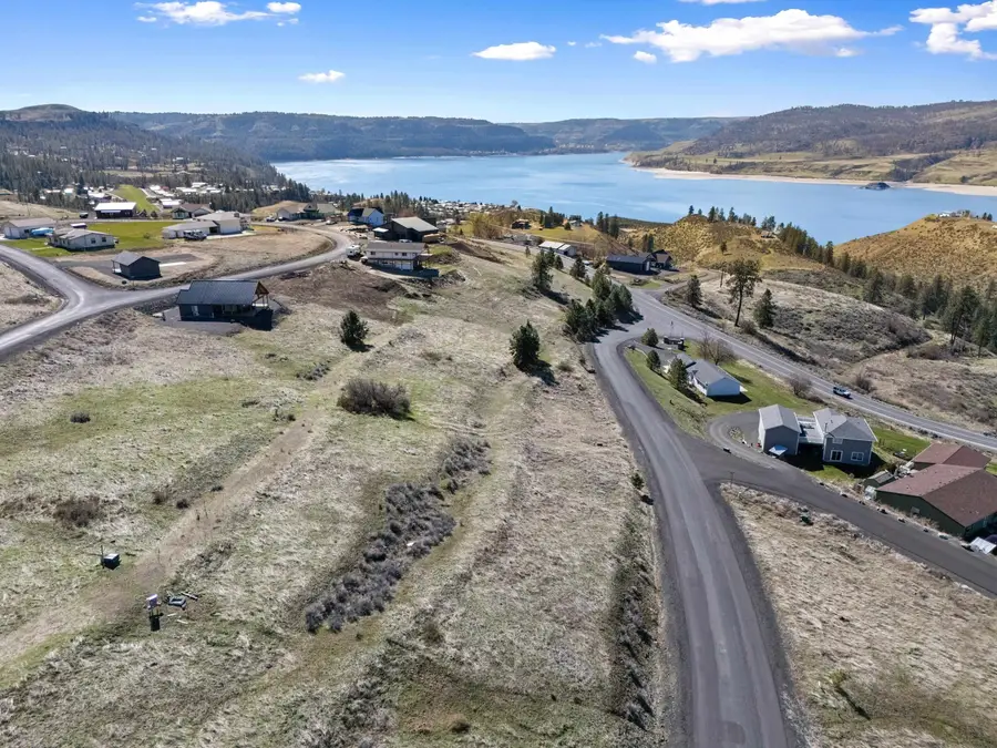 41140 Lakeview Heights Dr. N., Davenport, WA 99122 - #3