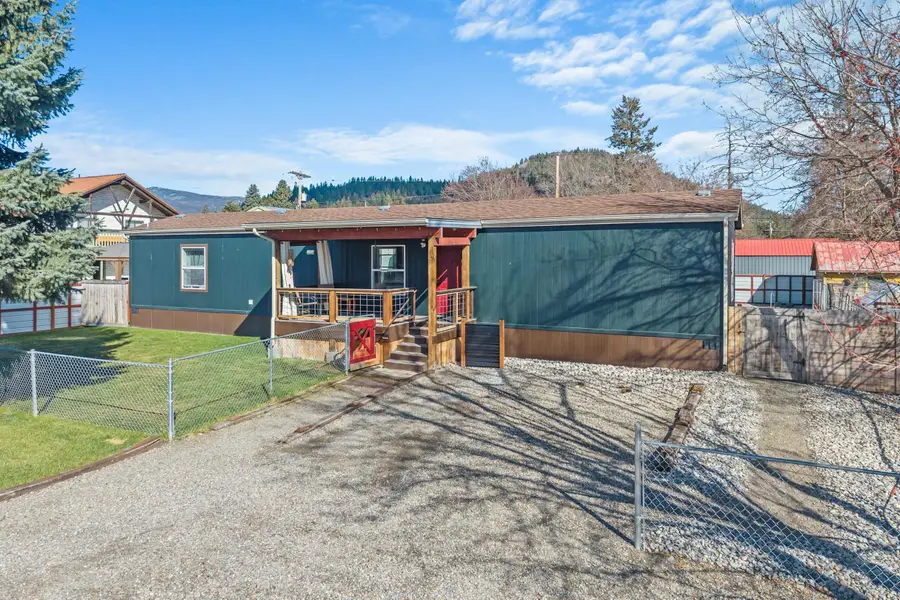 112 Blackwell St, Ione, WA 99139 - #3