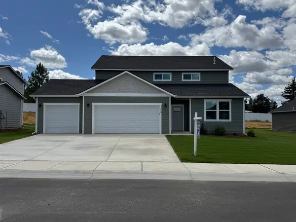 710 E 4th Ave, Deer Park, WA 99006
