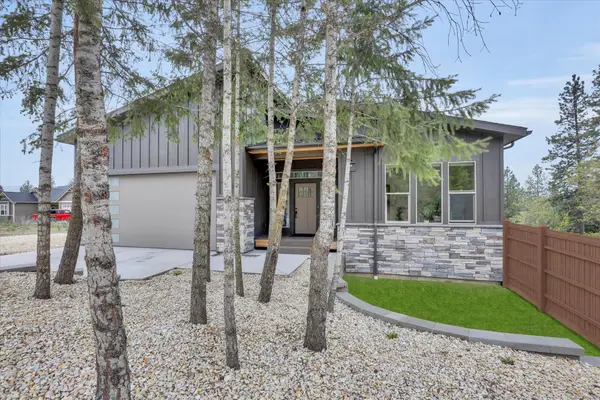 39980 Lake Summit Dr, Loon Lake, WA 99148