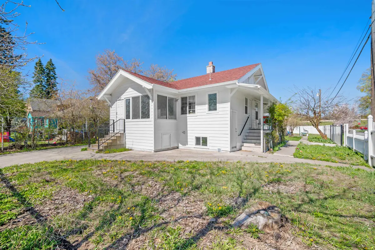 2227 E 4th Ave, Spokane, WA 99202 - #1