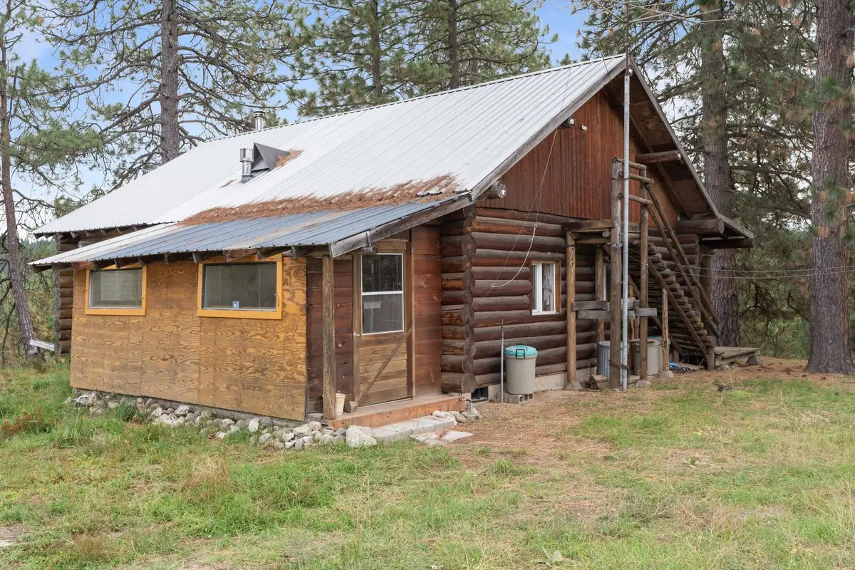 861 Pines Rd, Newport, WA 99156 - #1