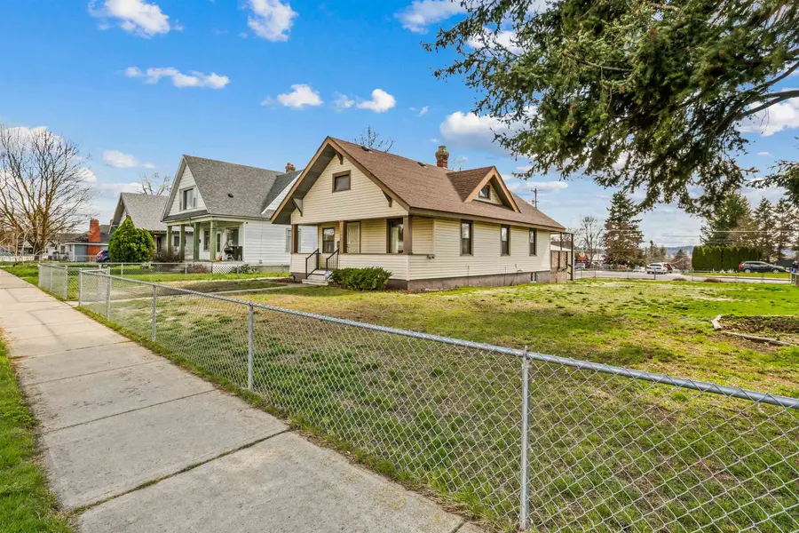 2002 E Dalton Ave, Spokane, WA 99207 - #2