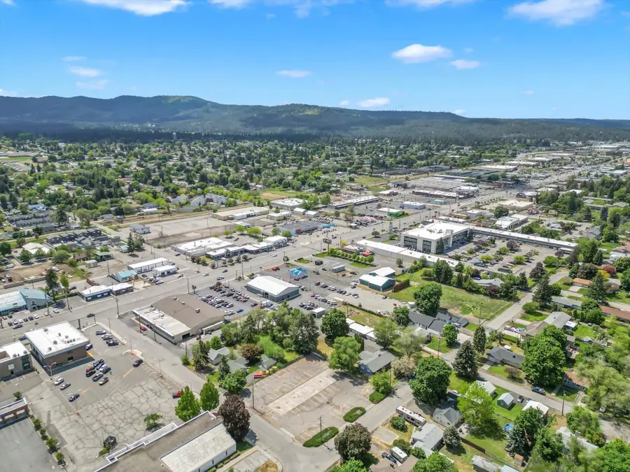 109 & 111 Perrine Rd, Spokane Valley, WA 99206 - #3