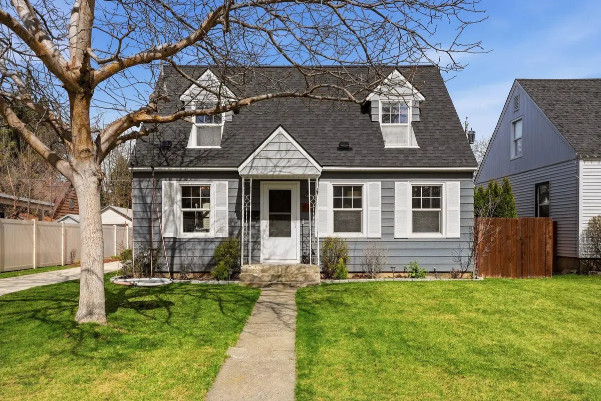 925 E Thurston Ave, Spokane, WA 99203 - #1