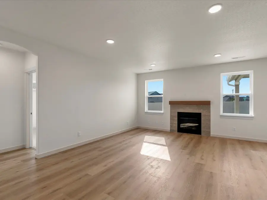 1610 S Moen St, Spokane Valley, WA 99016 - #3