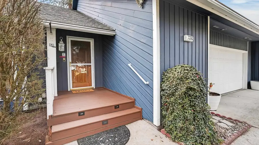 7203 N Sutherlin St, Spokane, WA 99208 - #2