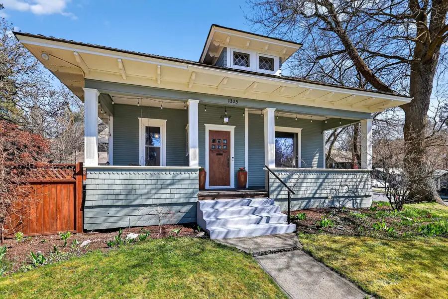 1325 S Adams St, Spokane, WA 99204 - #2