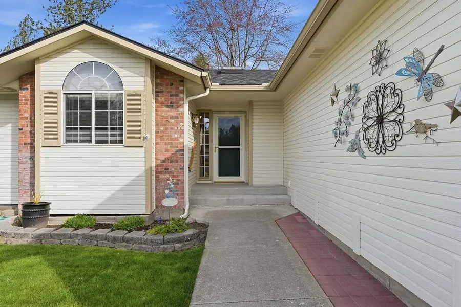 6008 W Wind River Dr, Spokane, WA 99208 - #2