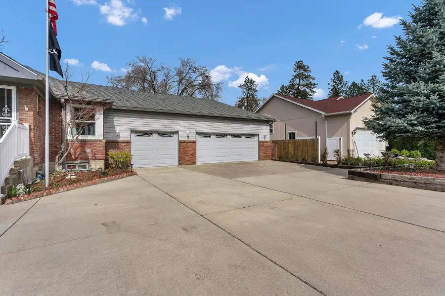 3805 E Pratt Ave, Spokane, WA 99202 - #2