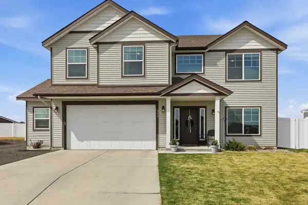 202 S Beeman St, Airway Heights, WA 99001