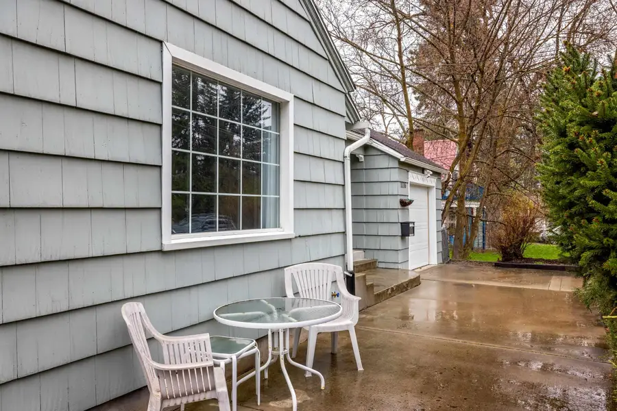 1116 S Woodfern St, Spokane, WA 99202 - #3