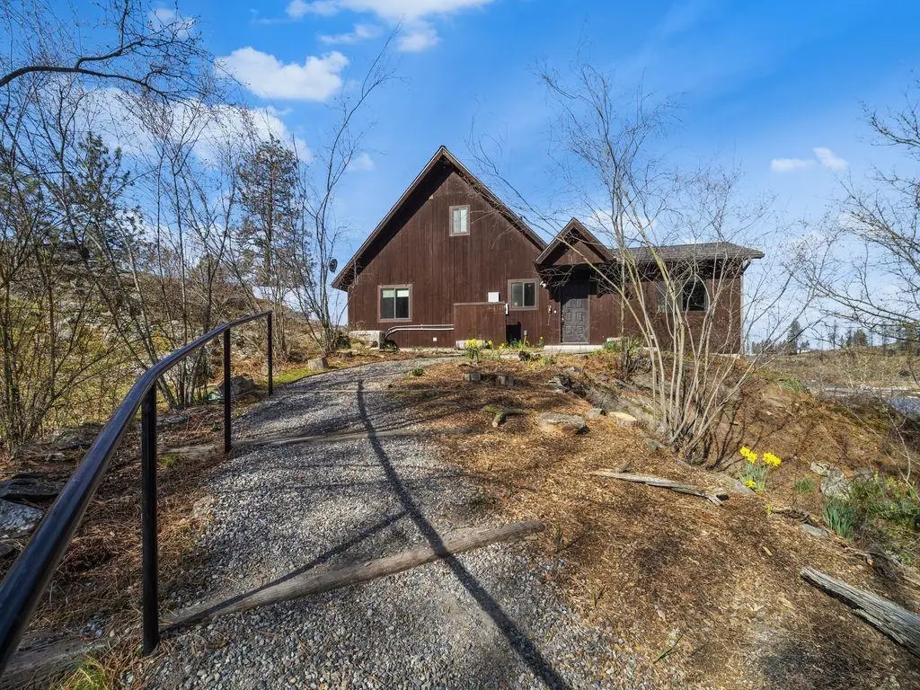 15005 W Silver Lake Rd, Medical Lake, WA 99022 - #1