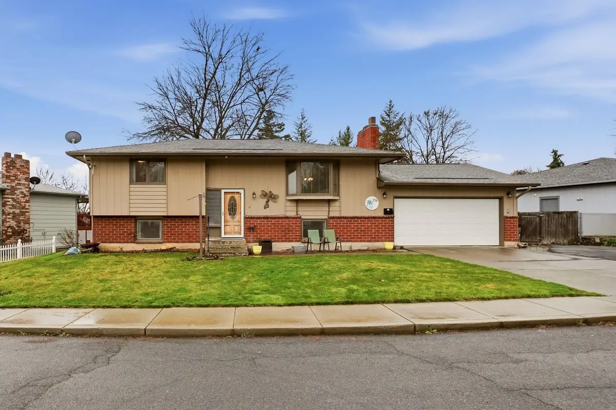 216 Gregory Dr, Cheney, WA 99004 - #1