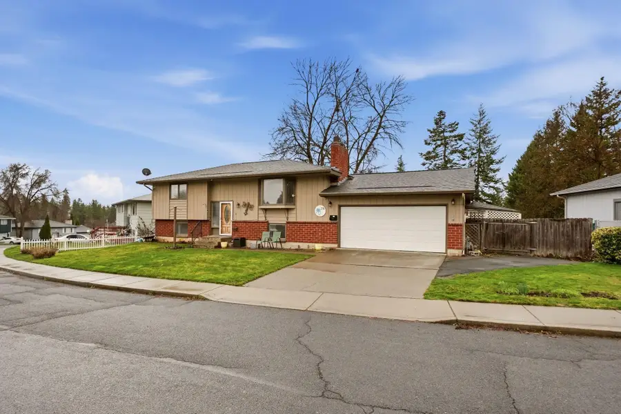 216 Gregory Dr, Cheney, WA 99004 - #2