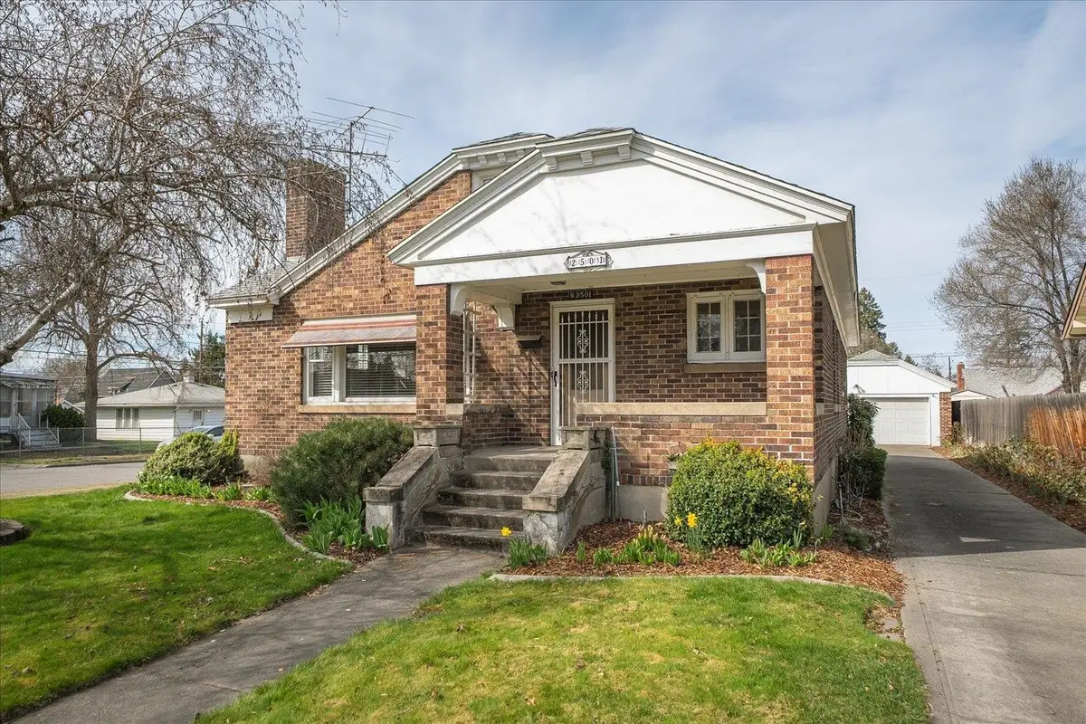 2501 N Howard St, Spokane, WA 99205 - #1
