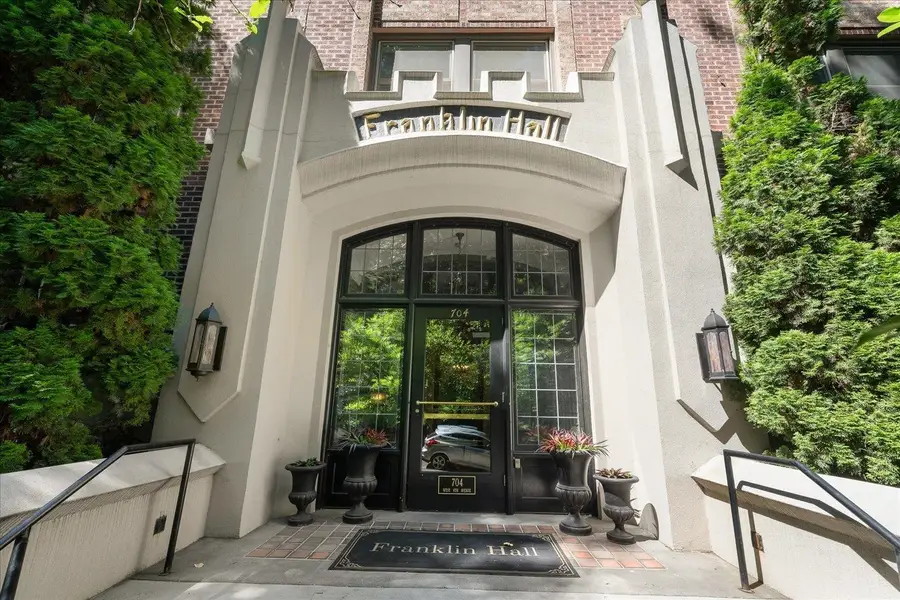 704 W 6th Ave #302, Spokane, WA 99204 - #3