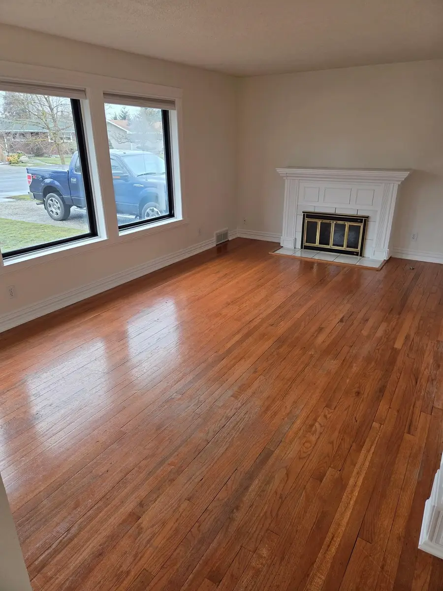 48 W 37th Ave, Spokane, WA 99203 - #3